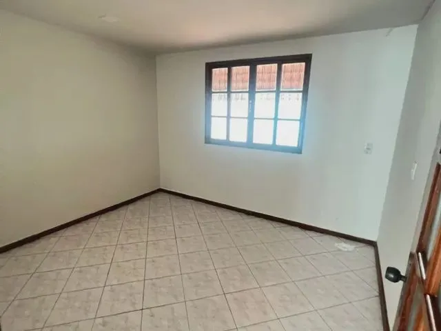 Imagem: Casa para Aluguel e Venda, 3 Quarto(S)
