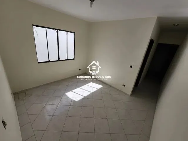 Imagem: O apartamento possui 2 Dormitórios, 1 Banheiro, 50m² de