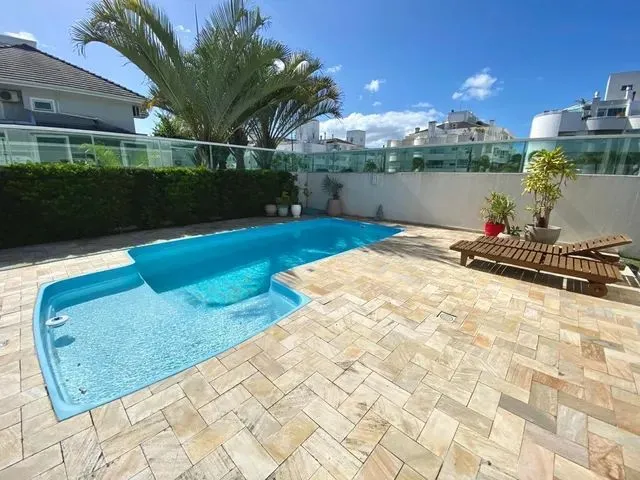 Imagem 6: Casa para Locação em Florianópolis, Jurerê Internacional, 3 Dormitórios, 3 Suítes