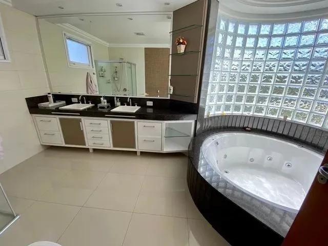 Imagem 8: Casa para Locação em Florianópolis, Jurerê Internacional, 3 Dormitórios, 3 Suítes