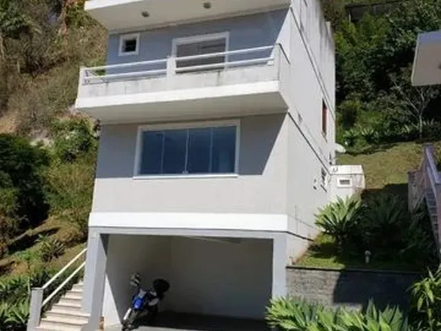 Imagem 1: Petrópolis - Casa Padrão - Valparaíso