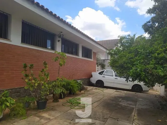 Imagem: Casa para Aluguel por 8.000,00 no Bairro