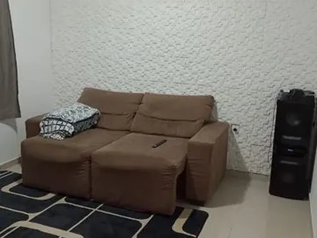Imagem: A casa possui 2 Dormitórios, 2 Banheiros, 1 Vaga na