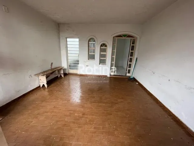 Imagem 9: Casa para Alugar, 3 Quartos, 1 Suíte, 1 Vaga, Brasil - Uberlândia/Mg - R$ 1.450,00
