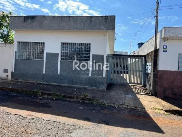 Imagem: Casa para Alugar, 2 Quartos, 1 Vaga, Brasil