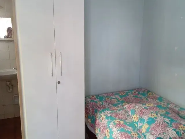 Imagem: Alugo Suíte Mobiliada para Moças na Aldeota