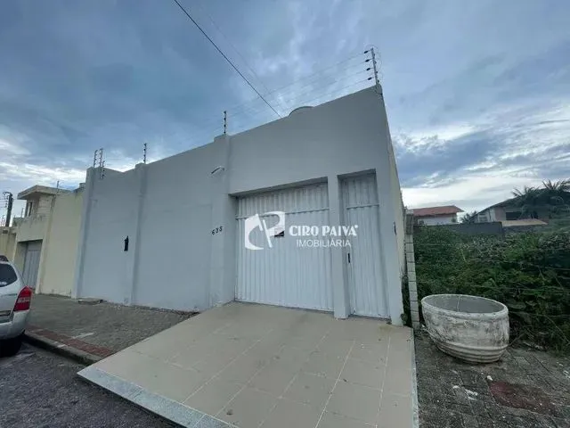 Imagem 1: Casa com 4 Dormitórios À Venda, 250 M² por R$ 980.000,00 - de Lourdes - Fortaleza/Ce