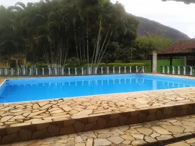 Imagem: Casa com Piscina, 3 Suites 4 Banheiros !800M²