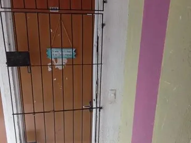 Imagem: O apartamento possui 2 Dormitórios, 1 Banheiro e está
