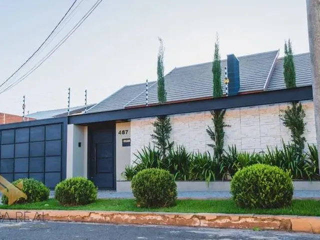 Imagem 1: Casa com 3 Dormitórios À Venda, 230 M² por R$ 2.200.000,00 - Carandá Bosque - Campo
