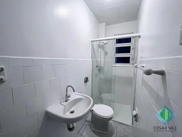 Imagem 8: Apartamento para Venda Tem 46 Metros Quadrados com 2 Quartos em Centro - Florianópolis
