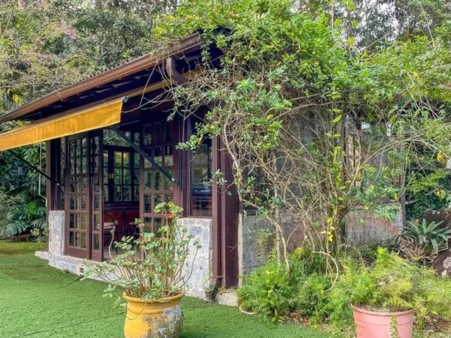 Imagem: Cód. 365 - Casa com 6 Quartos À Venda