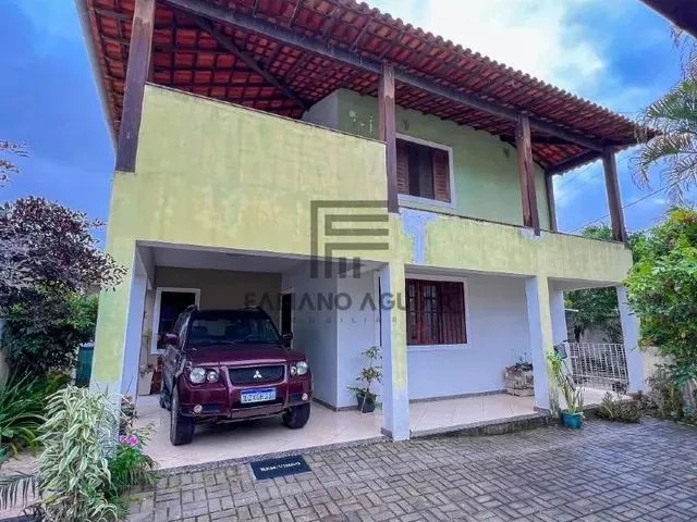 Imagem: A casa em condomínio possui 4 Dormitórios, 1 Suíte, 3
