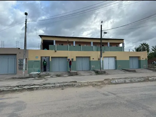 Imagem: Alugo Casa com Garagem,Na Av 21 em Frente