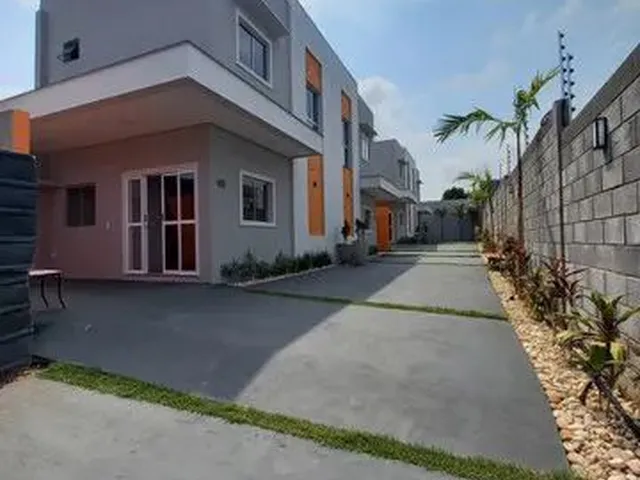Imagem: Alugo Sobrado Novo em Condomínio Fechado