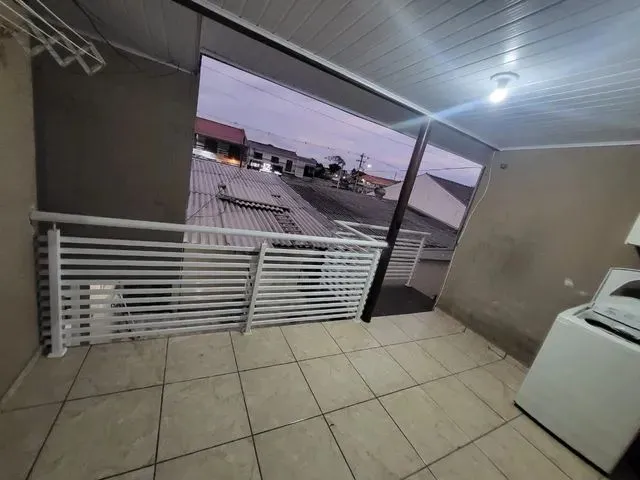 Imagem: A casa em condomínio possui 1 Dormitório, 1 Banheiro,