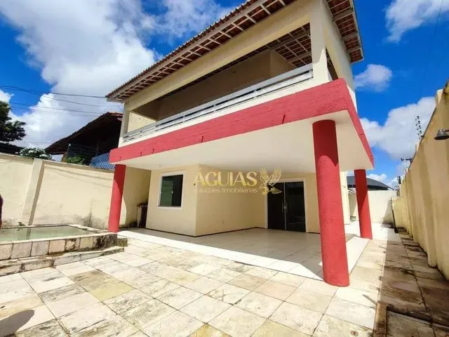 Imagem: Ampla Casa Duplex com 4 Suítes no Parque