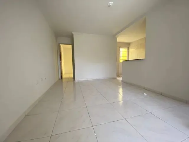 Imagem: O apartamento possui 2 Dormitórios, 1 Banheiro e está