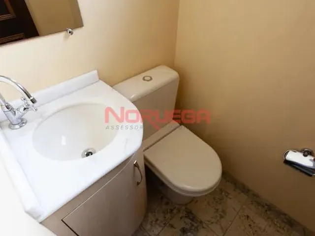 Imagem 6: Residência com 2 Quartos para Alugar por R$ 2700.00, 91.80 M2 - Merces - Curitiba/Pr