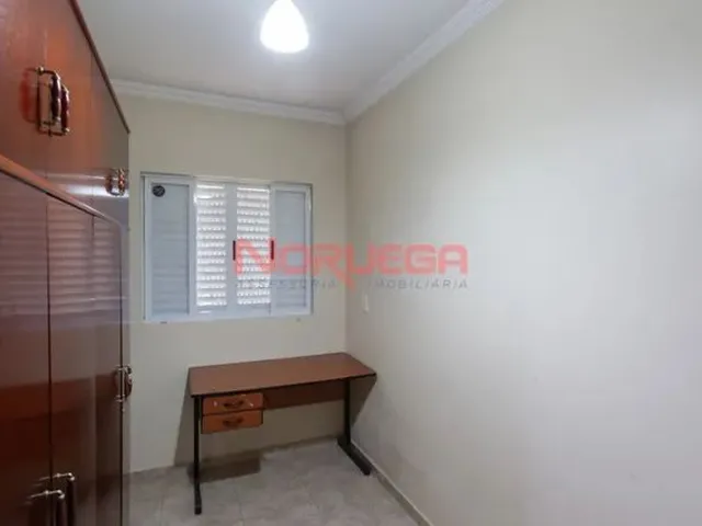 Imagem 9: Residência com 2 Quartos para Alugar por R$ 2700.00, 91.80 M2 - Merces - Curitiba/Pr