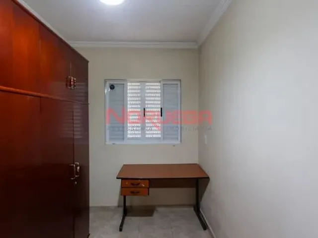 Imagem 3: Residência com 2 Quartos para Alugar por R$ 2700.00, 91.80 M2 - Merces - Curitiba/Pr