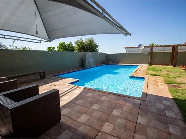 Imagem 7: Casa Ariqueiras Piscina 5 Suites
