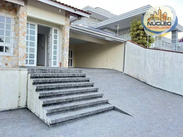 Imagem: Casa com 3 Dormitórios para Alugar, 185
