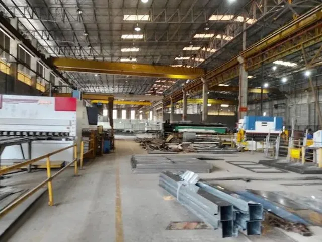 Imagem: Aluga-Se Galpão 3.450 M2 com 4 Pontes Rolantes