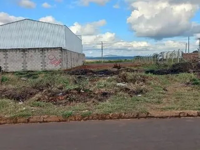 Imagem 8: Terrenos em Uvaranas Lotes Residenciais e Comerciais 360 a 880 M