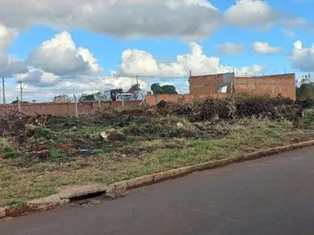 Imagem 6: Terrenos em Uvaranas Lotes Residenciais e Comerciais 360 a 880 M