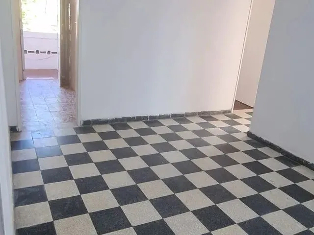 Imagem: Apartamento no Primeiro Andar em Bairro