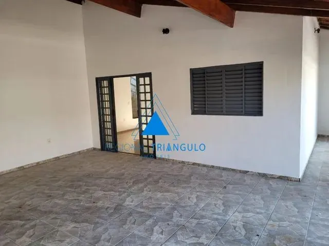 Imagem: Casa À Venda, 3 Quartos, 1 Suíte, Conjunto