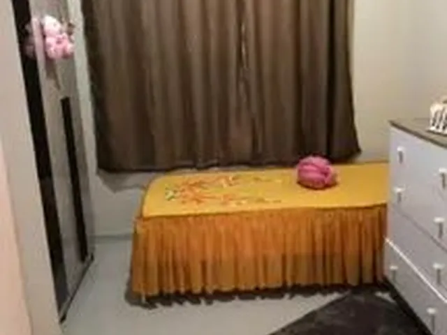 Imagem: A casa possui 2 Dormitórios, 2 Banheiros, 2 Vagas na