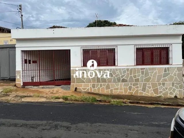 Imagem: Casa À Venda, 2 Quartos, 1 Vaga, Boa Vista