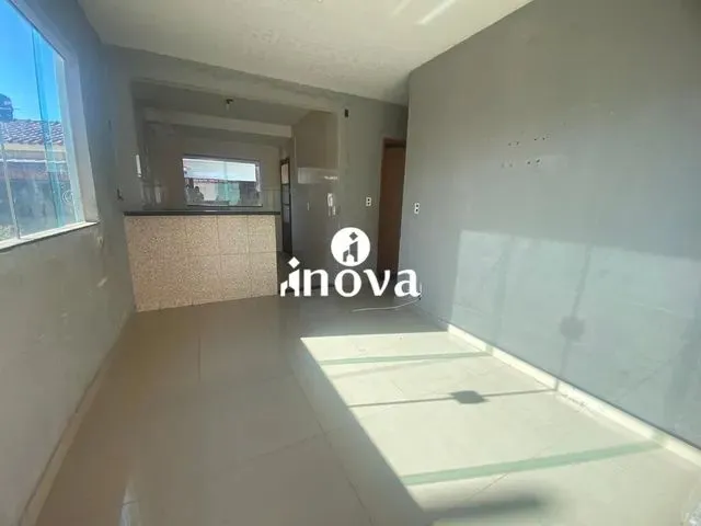 Imagem: Casa À Venda, 2 Quartos, Guanabara - Uberaba/Mg