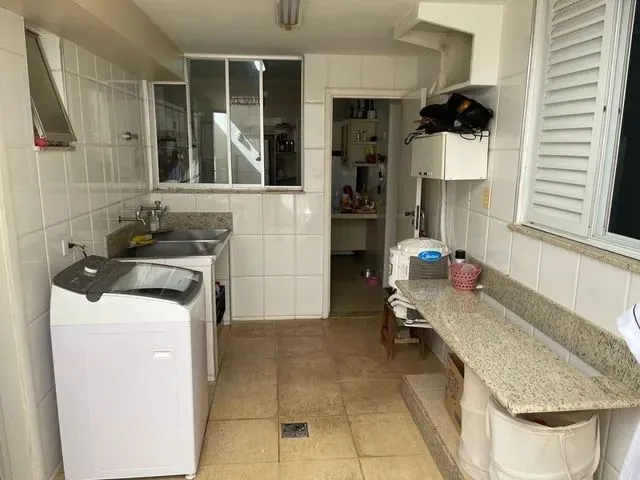 Imagem 2: Apartamento para Venda com 142 Metros Quadrados com 4 Quartos em Lídice - Uberlândia
