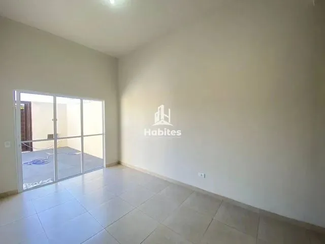 Imagem 9: Casa com 3 Dormitórios Sendo 1 Suíte para Alugar, R$ 2.050/Mês - Parque Das