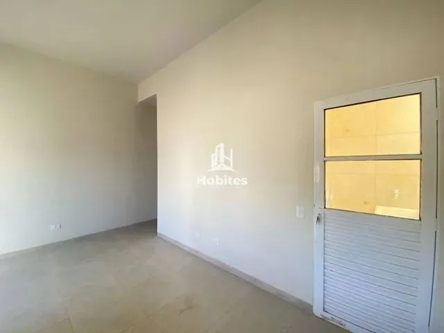 Imagem 7: Casa com 3 Dormitórios Sendo 1 Suíte para Alugar, R$ 2.050/Mês - Parque Das