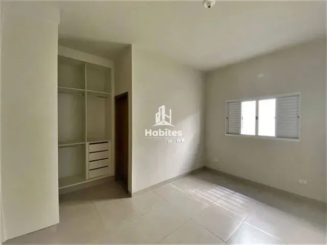Imagem 4: Casa com 3 Dormitórios Sendo 1 Suíte para Alugar, R$ 2.050/Mês - Parque Das