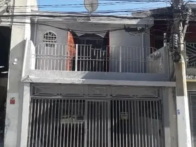 Imagem 1: Casa na Vila Matilde com 3 Suítes, 2 Vagas de Garagens. Próximo da Avenida Aricanduva