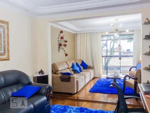 Imagem: A casa possui 3 Dormitórios, 4 Banheiros, 3 Vagas na