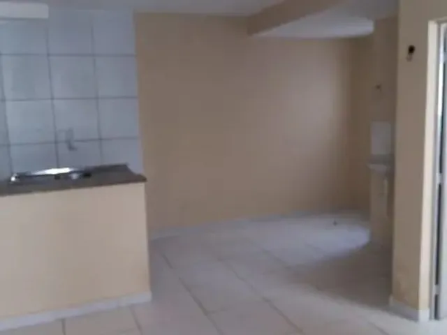 Imagem 3: Alugo Kitnet em Felipe Camarão 2/4 R$400,00 Reais Não Paga Água