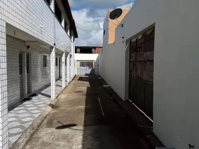 Imagem 7: Alugo Kitnet em Felipe Camarão 2/4 R$400,00 Reais Não Paga Água