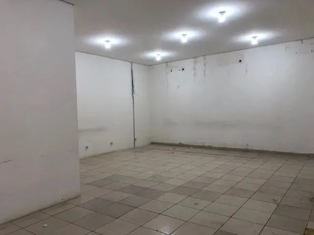 Imagem 6: Locação. Imóvel Comercial com 170 M2. Centro. Rua Floriano Peixoto Px a Jaime Brasil