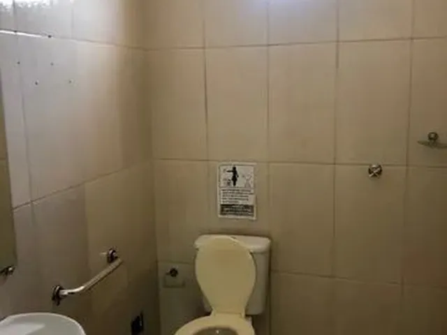 Imagem 9: Locação. Imóvel Comercial com 170 M2. Centro. Rua Floriano Peixoto Px a Jaime Brasil