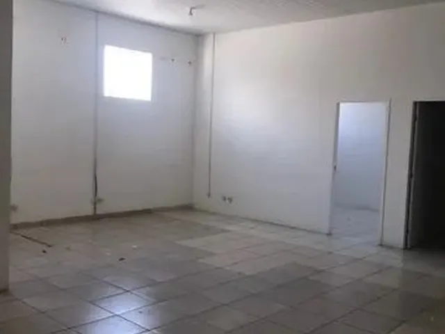 Imagem 14: Locação. Imóvel Comercial com 170 M2. Centro. Rua Floriano Peixoto Px a Jaime Brasil