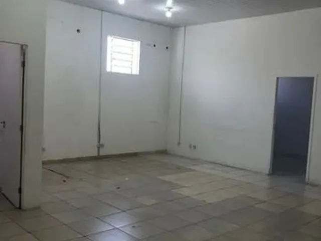 Imagem 2: Locação. Imóvel Comercial com 170 M2. Centro. Rua Floriano Peixoto Px a Jaime Brasil