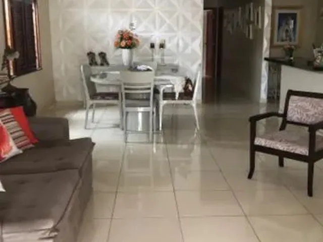 Imagem 3: Vendo Casa com 3 Quartos Sendo 2 Suítes e Uma Delas com Closet, Bairro Dirveu 2