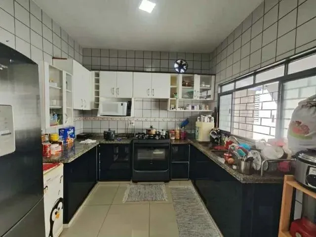Imagem 2: Casa para Venda Tem 98 Metros Quadrados com 3 Quartos em André Carloni - Serra - Es