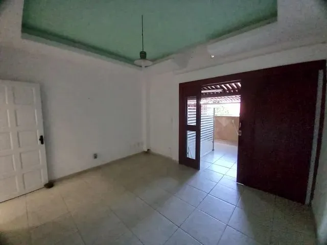 Imagem 10: Casa Comercial em Cidade Jardim, de Esquina
